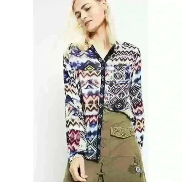 DESIGUAL Roll Tab Sleeve Aztec Pattern Crochet Button Up Blouse Top Women Medium - Picture 1 of 12